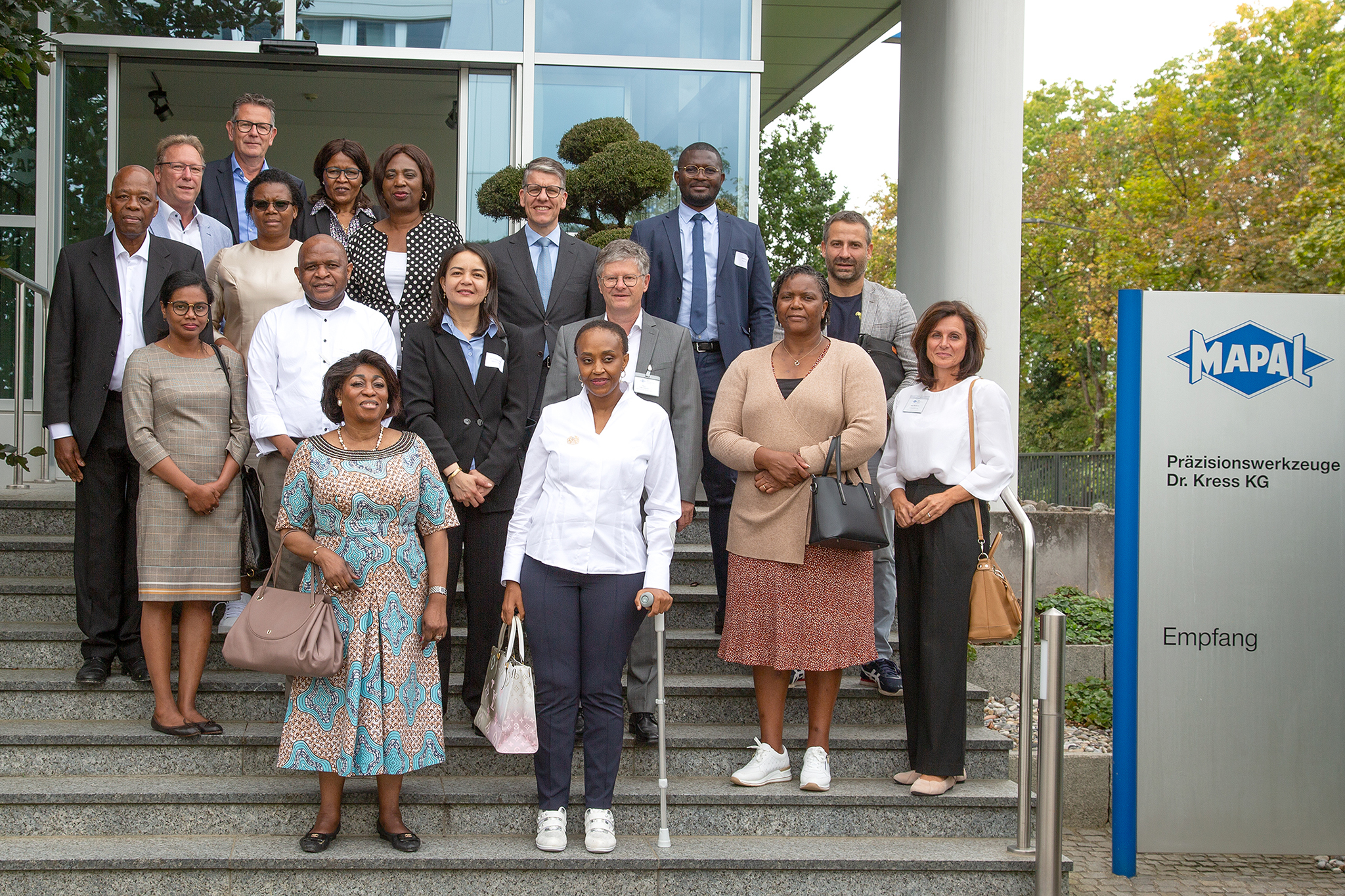 The delegation of the Southern African Development Community (SADC) in front of the entrance to the MAPAL HQs in Aalen.